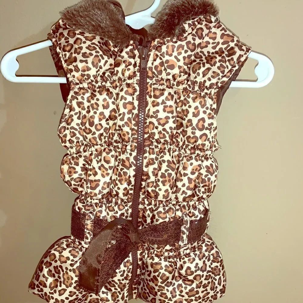Cheetah print baby girl puffer vest with h…